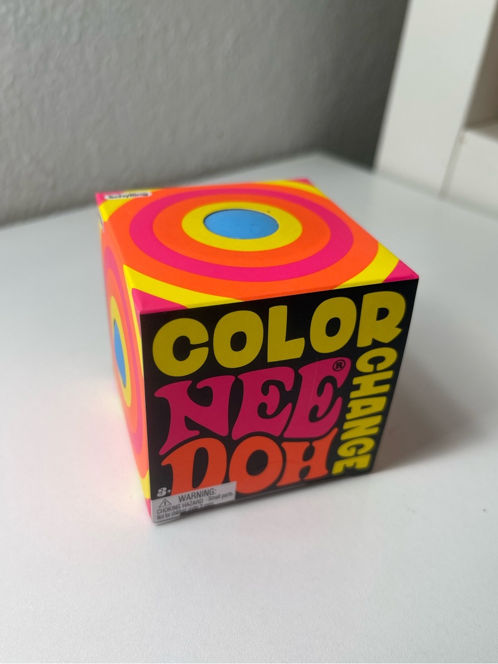NeeDoh Color Changing Ball Blue